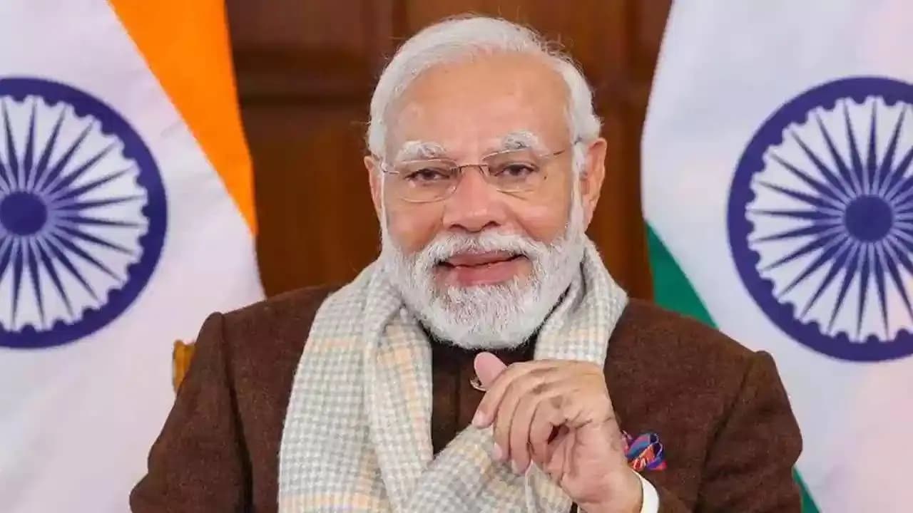 PM Narendra Modi Fitness Routine at 75: leep, Diet and Yoga Secrets
