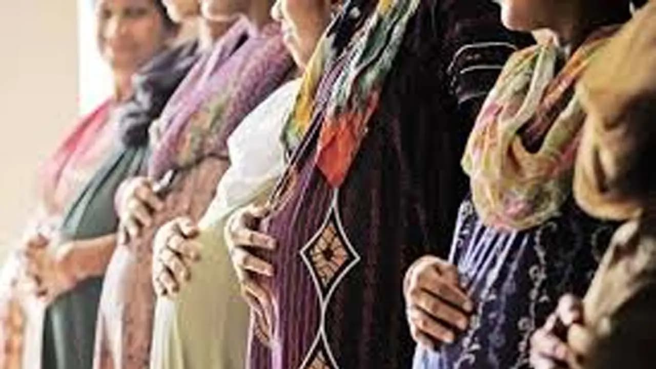 PM Matru Vandana Yojana: Pregnant women and new mothers can receive five and six thousand respectively many are unaware of this central government scheme It is a fantastic opportunity
