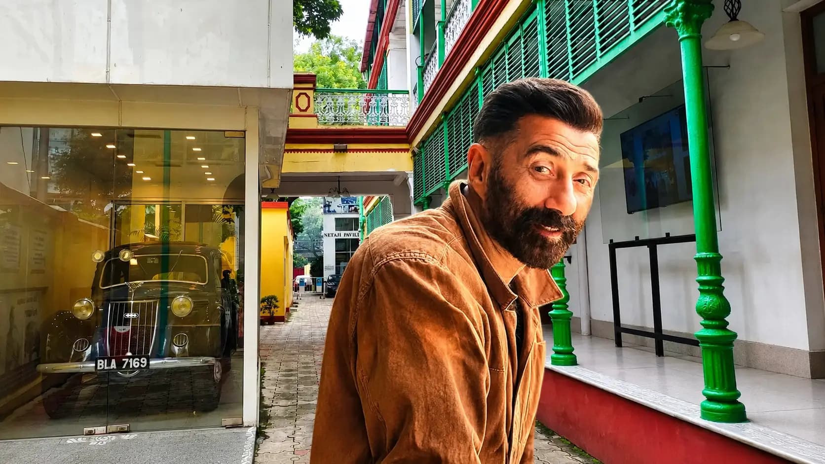Sunny Deol Visits Netaji Bhawan in Kolkata: Sugata Bose Gives a Special Tour to the Bollywood Star