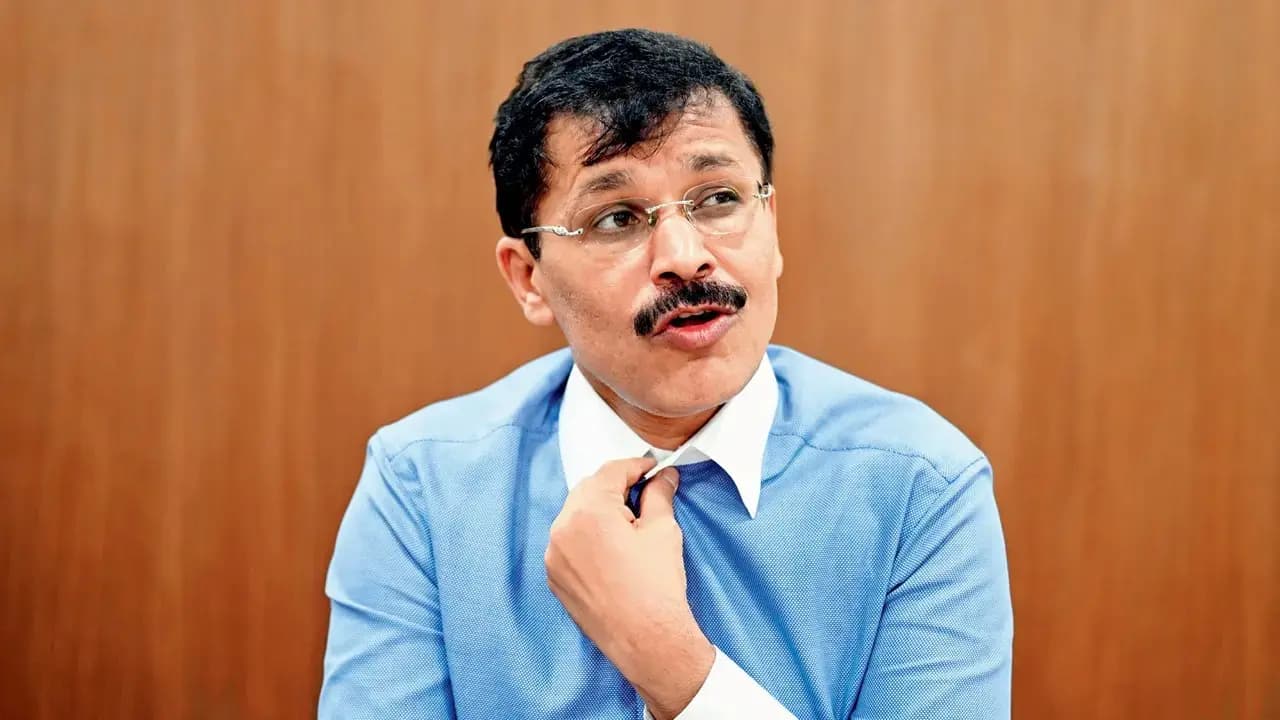 Tukaram Mundhe: the infamous IAS and Maharashtra FDA Commissioner behind the hotel raids