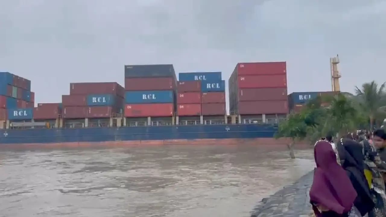 Diamond Harbour big update: ship lost control hits nurpur then this incidnet  happened