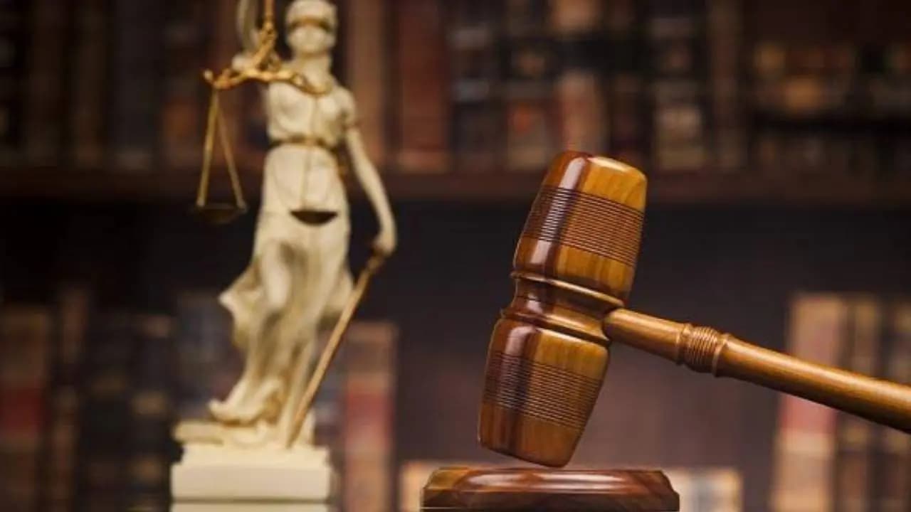 probe against delhi hc judge on alleged bribe taking charges