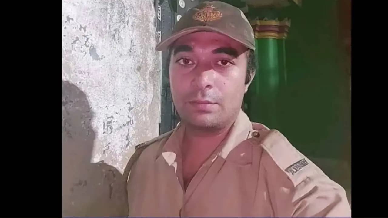 Tragic Road Accident in Hooghly: Chanditala Village Police Officer Killed After Vehicle Hits Bike