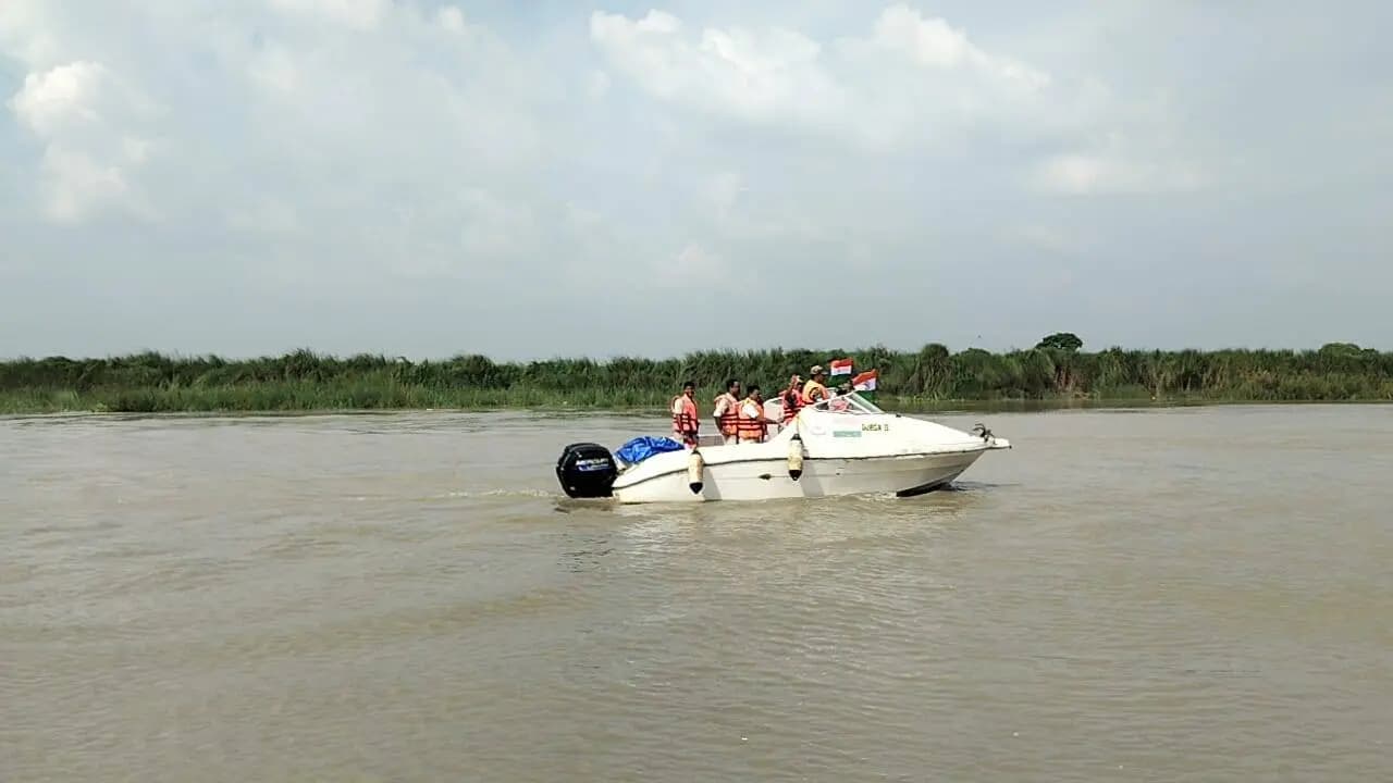 BSF maintains strict surveillance along the water border in Murshidabad to prevent sabotage ahead of Independence Day