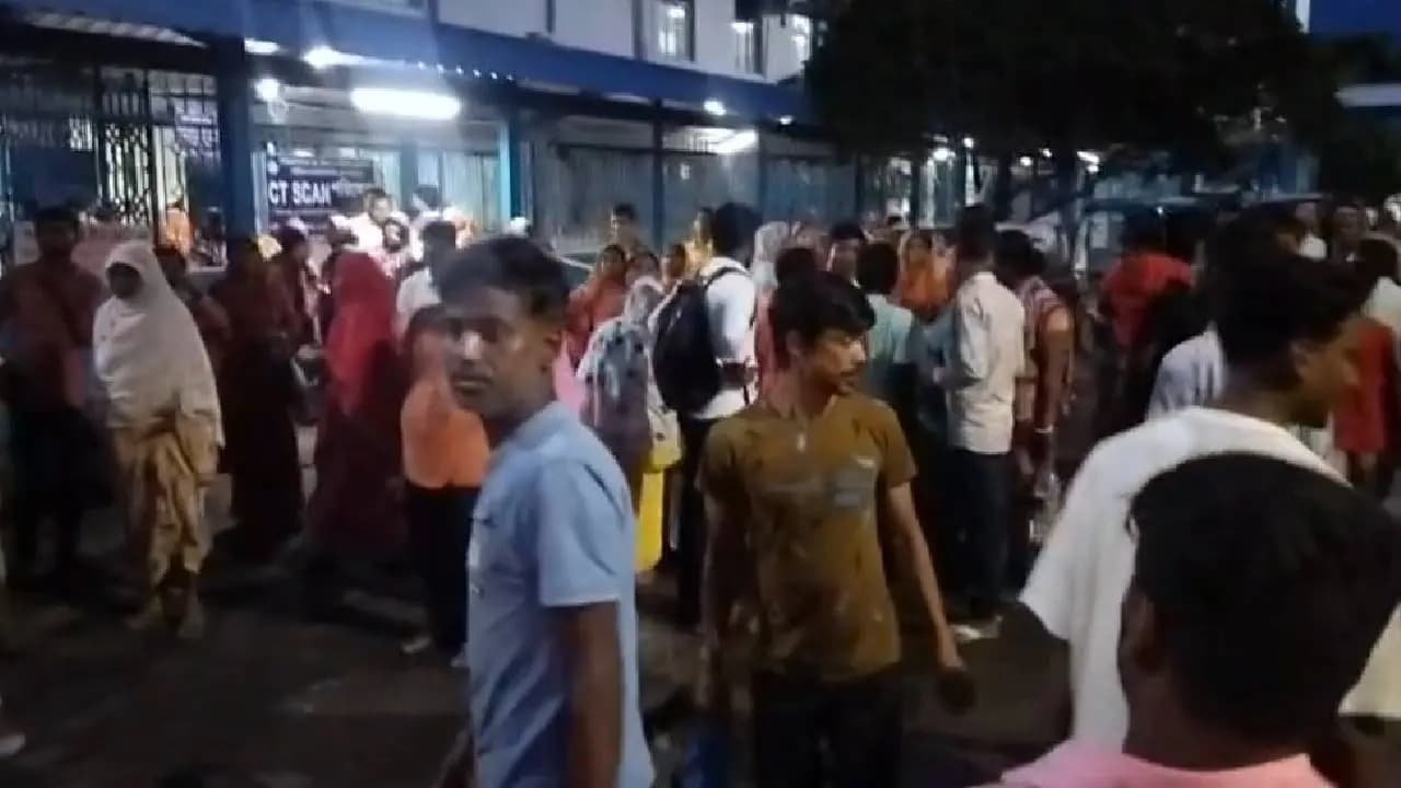Murshidabad Crime Incident: Youth attacks 4 girls in Murshidabad, 1 dead, 3 critical