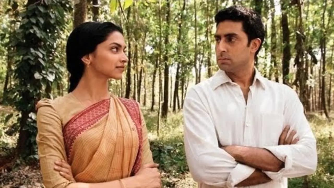 Indepedence Day : How Abhishek Bachchan and Deepika Padukone Brought Masterda Surya Sen s Chittagong Uprising to Life