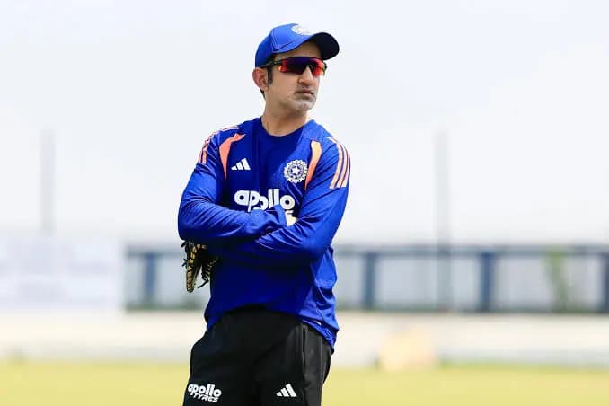 Gary Kirsten comes in support of Gautam Gambhir during his critical time 