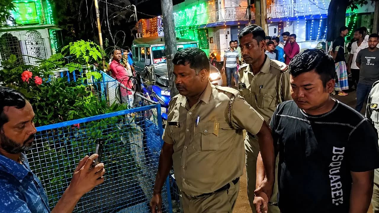 Vietnamese National Arrested in 47 Lakh Fraud Case Involving 200 Kg Human Hair