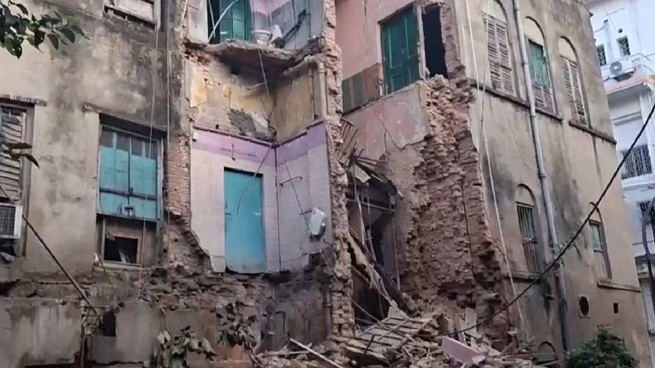 Four Storey Building Collapsed in Kolkata On Independence Day, None Injured 
