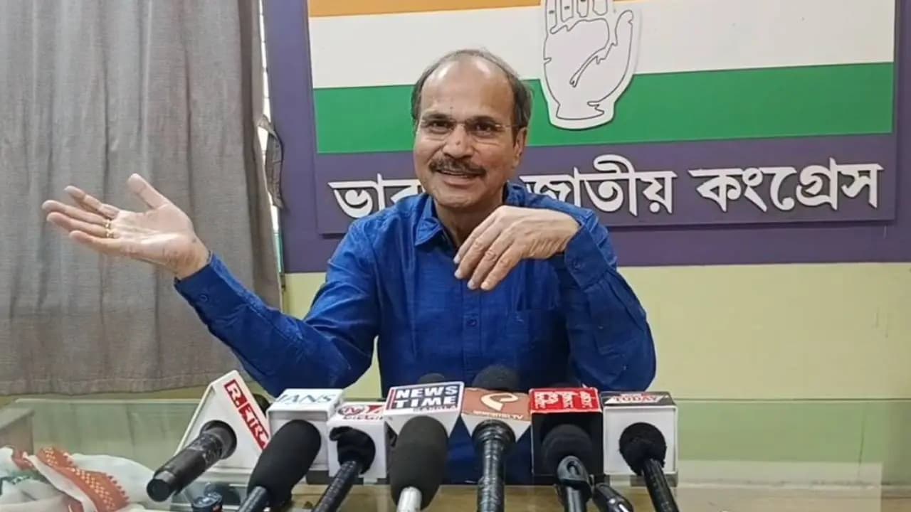 Adhir Ranjan Chowdhury Condoles Death of Former TMC Minister Ashis Banerjee 