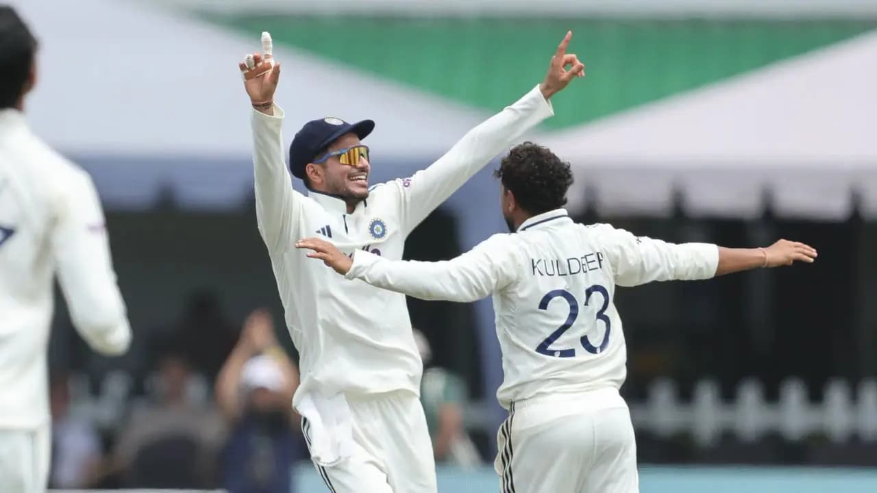 Shubman Gill pulls off a stunning catch in the India vs Sri Lanka Test 