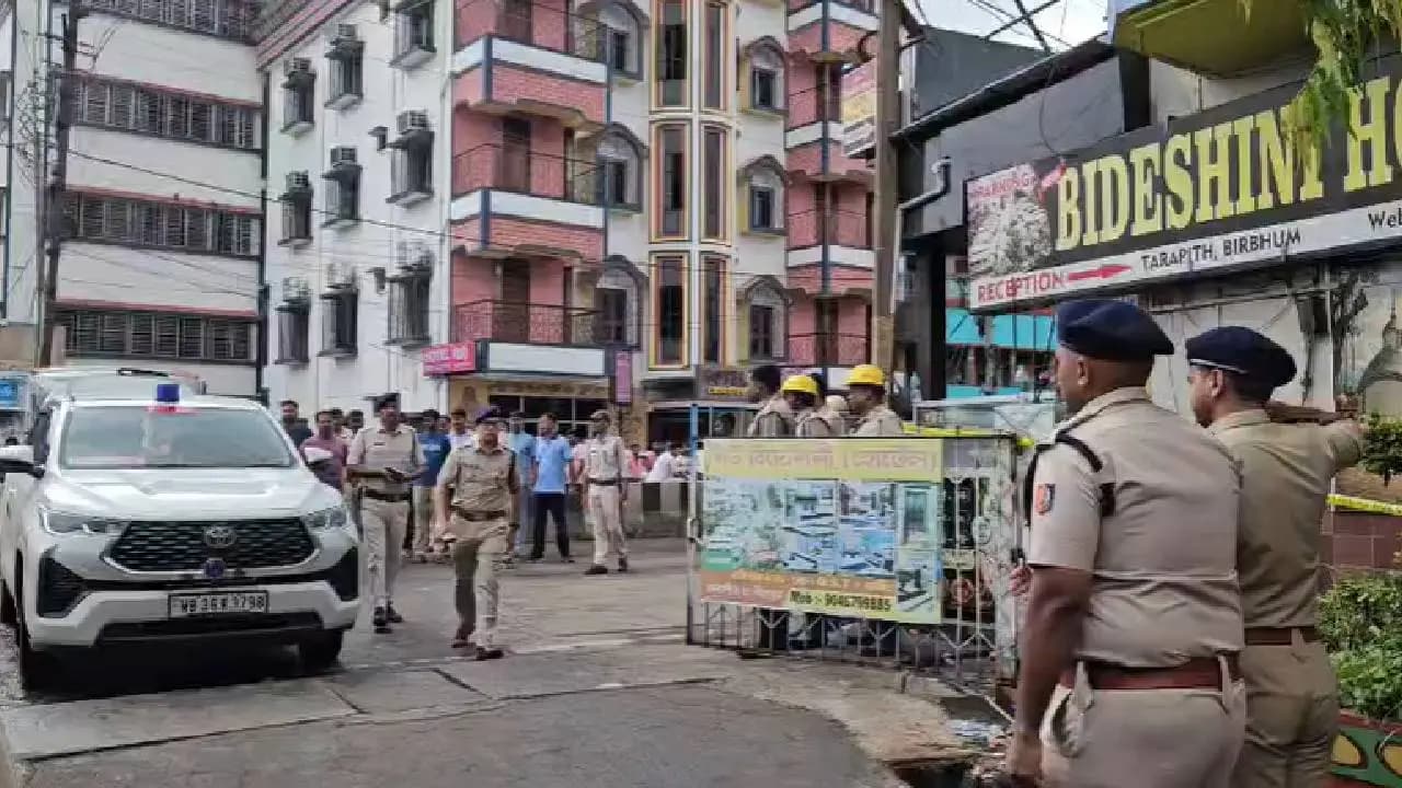 Tarapith Hotel Fire Tragedy: Five Members of a Family Burnt Alive on Top Floor