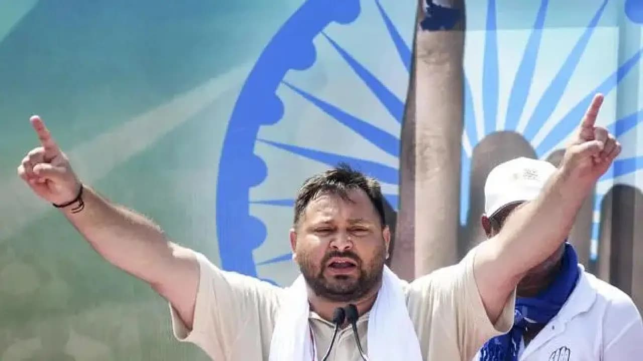 Bihar protest update: Tejashwi Yadav Detained During Protest