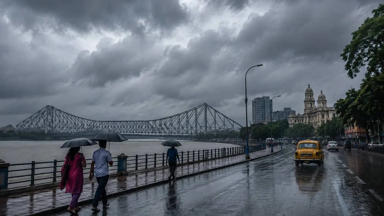 Kolkata Weather Update: Generally Cloudy Skies and Light to Moderate Rain Likely Today