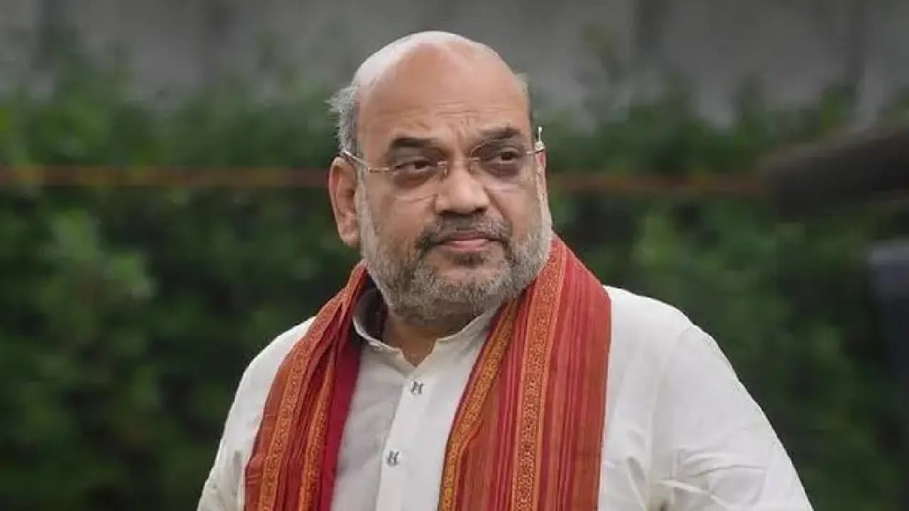  Amit Shah at West Bengal: Discussions regarding a long-pending political solution for the Hills could take place at Shahs meeting sources claimed 