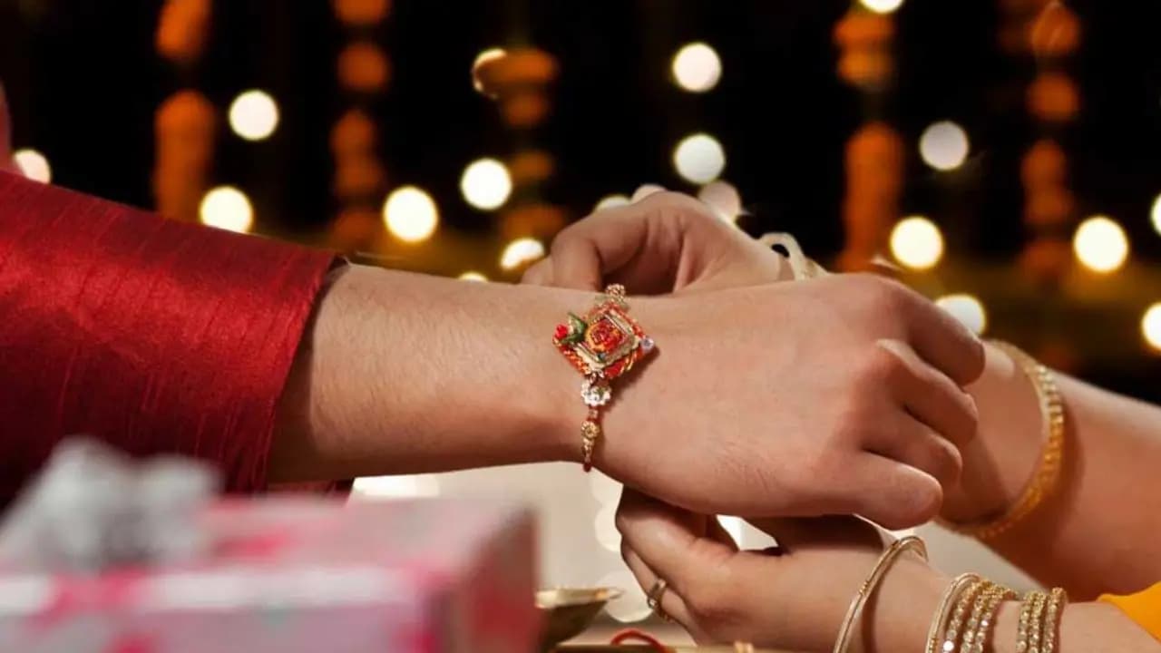 Rakhi Purnima 2026: Raksha Bandhan Date Time Rituals: Can a Rakhi be tied during Bhadra Kaal?