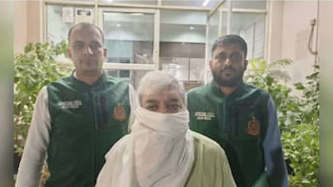 Delhi Police Arrests 72 Year Old Man In Extortion Case After 15 Year Chase 