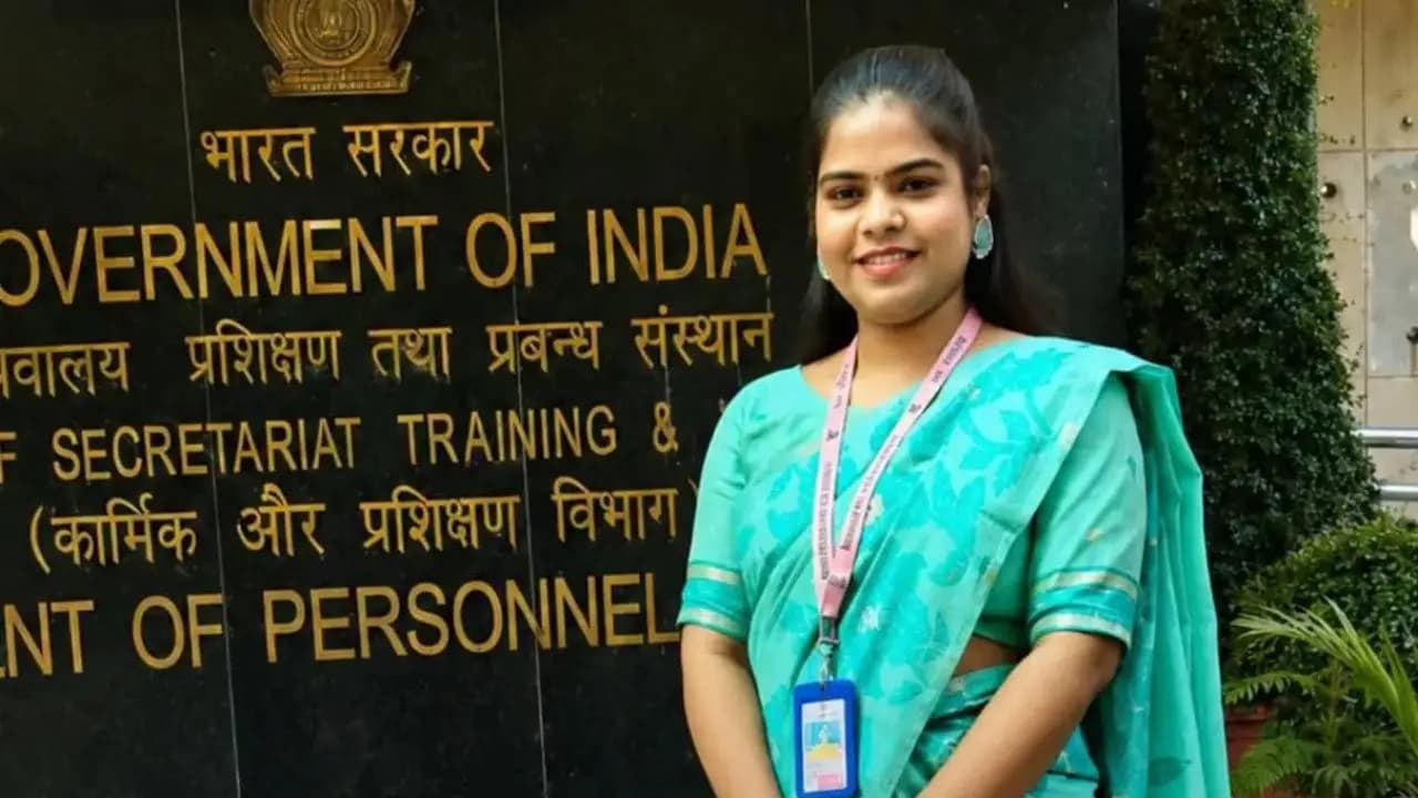 Pregnant Defence Ministry Officer Found Hanging At Home In Delhis Dwarka allegation against in laws arises
