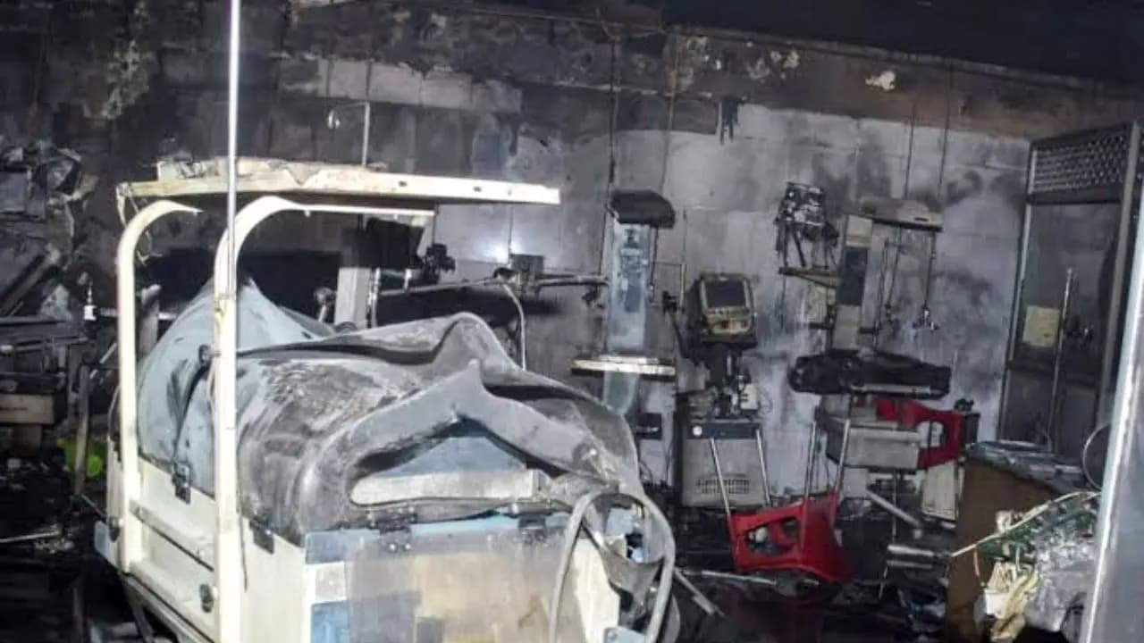 Amaravati Hospital Fire: Fire at Maharashtras Amaravati Hospital 3 Newborns Die After Ventilator Blast Triggers Fire  
