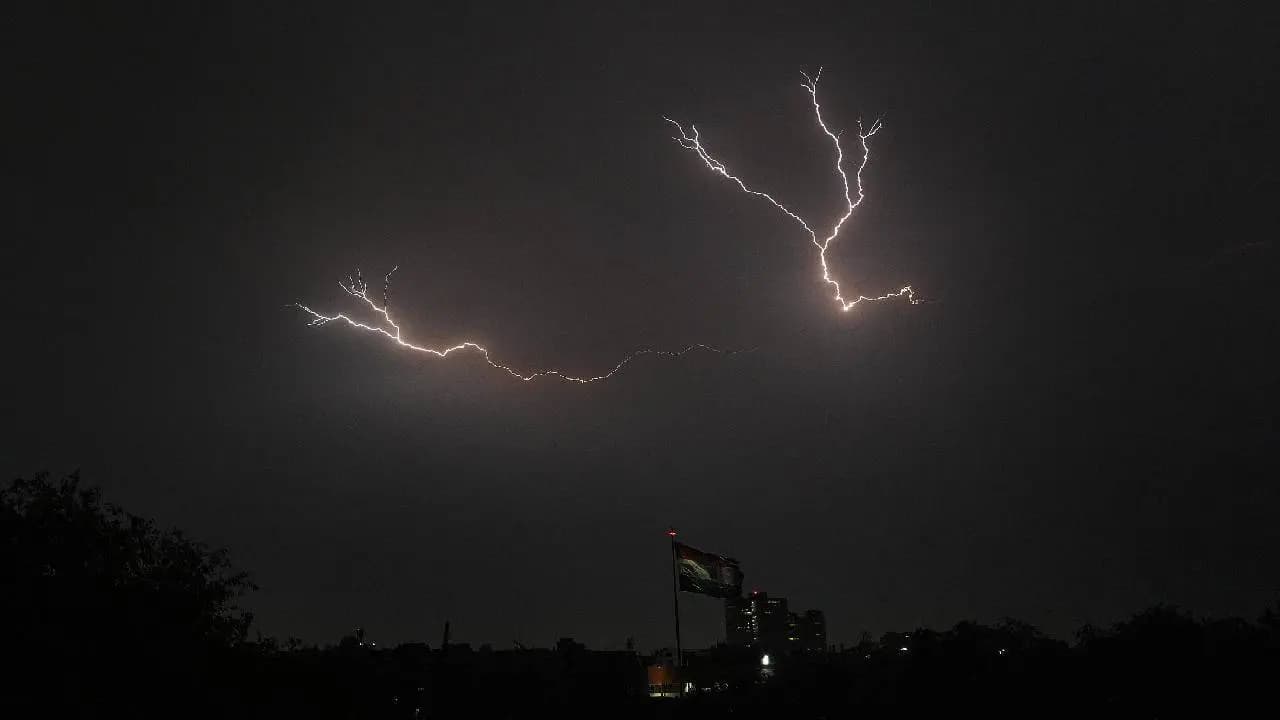 Thunderquakes: Mapping Karst Terrain with Lightning and DAS Technology
