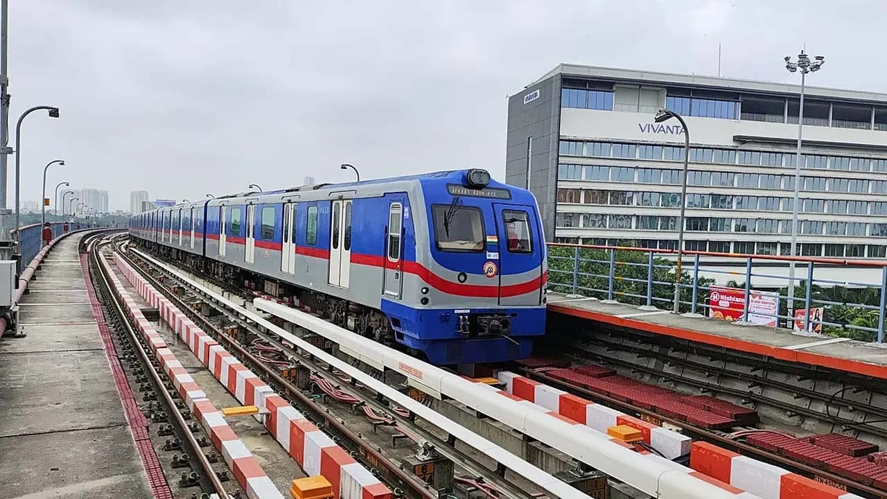 Metro Rail News: Metro will now run from Baranagar to Barrackpore With KMC No Objection secured is the inaugural journey about to begin 