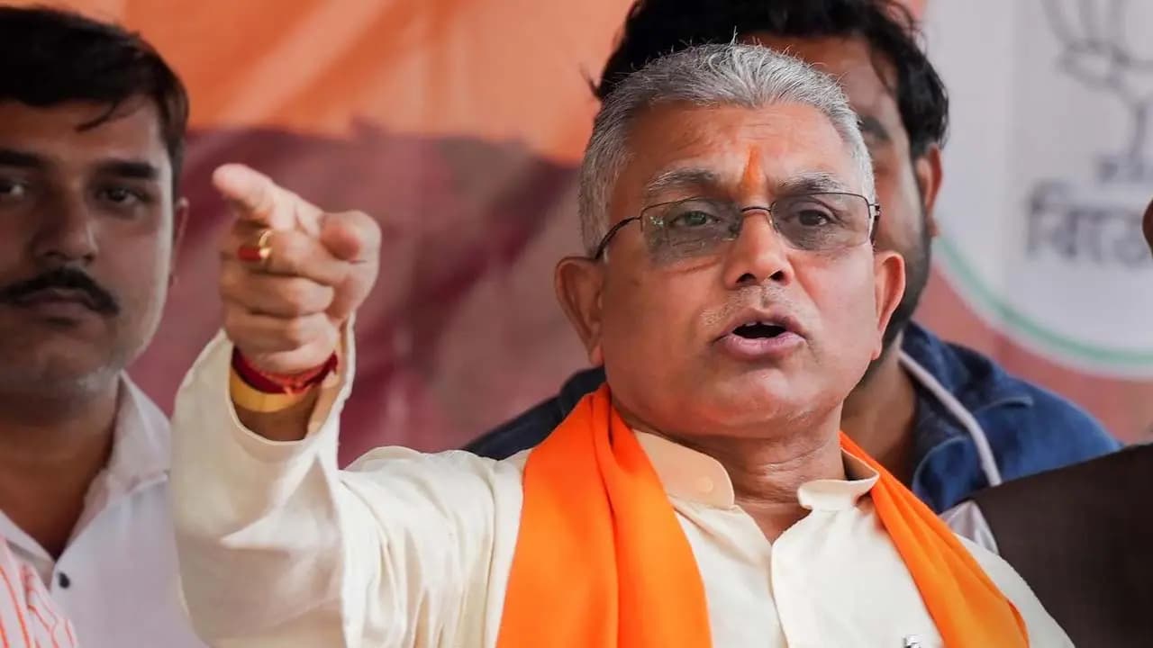 Dilip Ghosh On Corruption: It happens at high levels too Dilip hints at something else regarding Samik Bhattacharyas letter to party workers on curbing corruption 