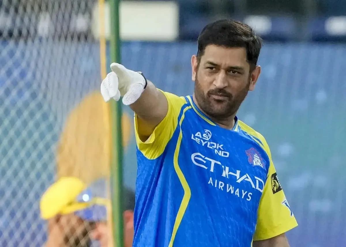 MS Dhoni wanted 25 percent share in advance, former KKR star rubbishes report 
