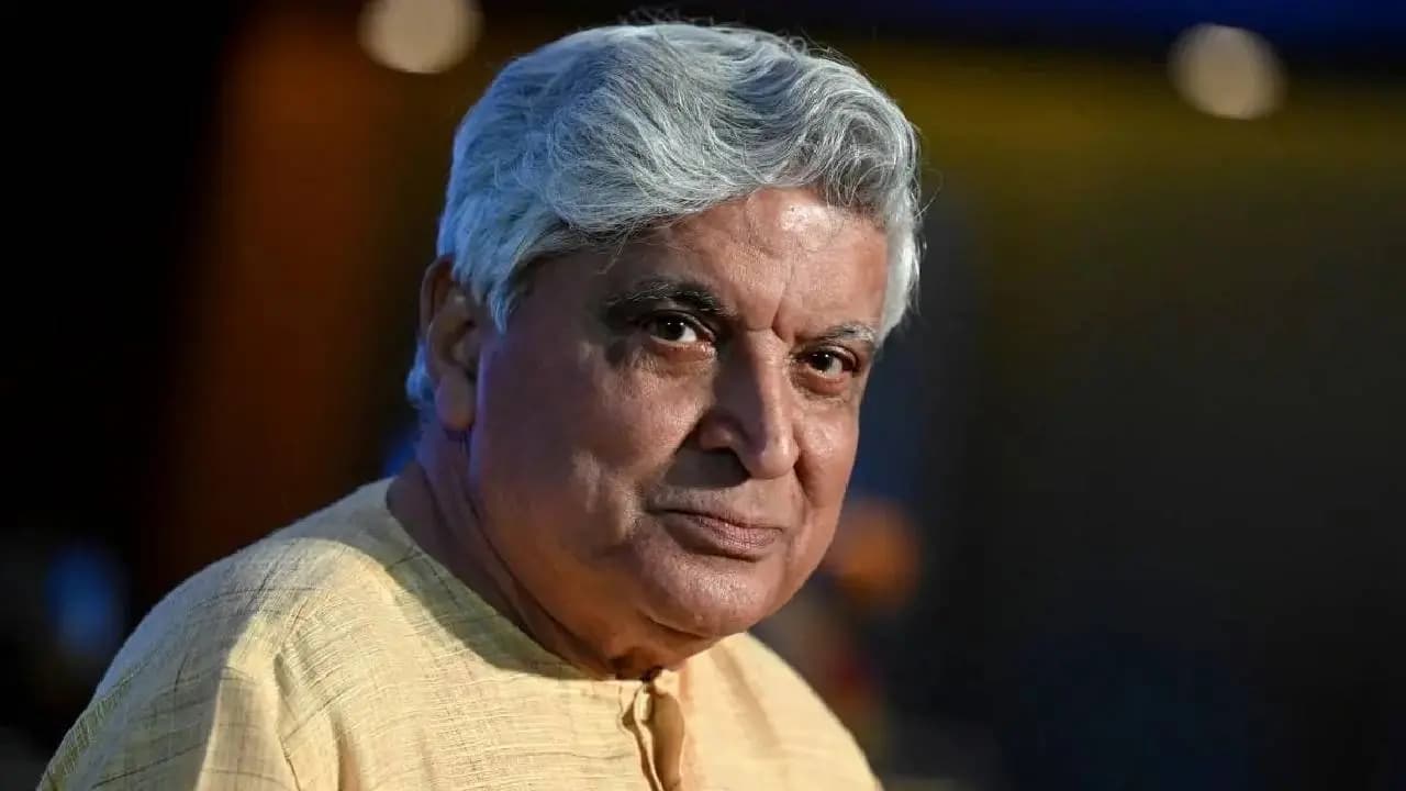 Javed Akhtar open up about his early days of Mumbai Struggle