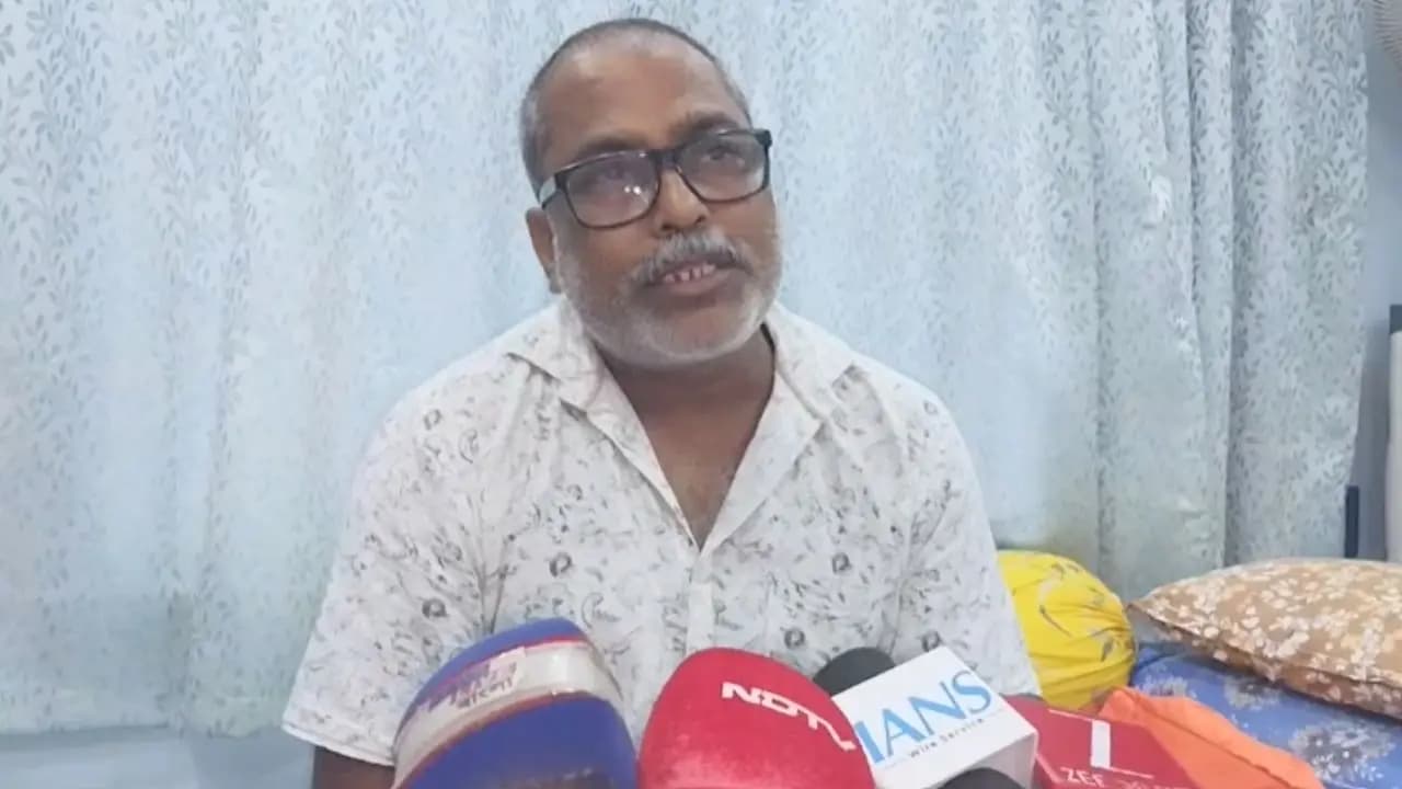 Nepal: Slight delay in getting a visa turned out to be a blessing in disguise Burdwans Biplab Hazra returns from the jaws of death