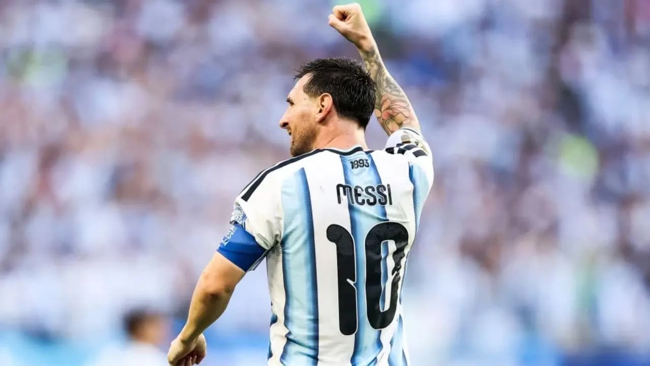No more international football but Lionel Messi now takes on the challenge of reaching the legendary milestone at club level