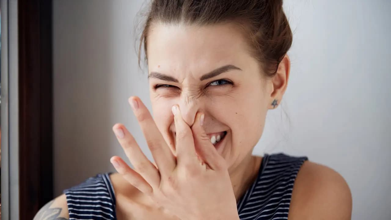 Body Smell Increase Romance: Does the Trend of Going on a Date without Bathing and in Dirty Clothes Actually Work?