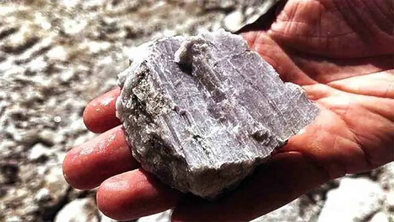 WB Govt Partnering with MOIL to Explore Manganese Reserves in Jhargram