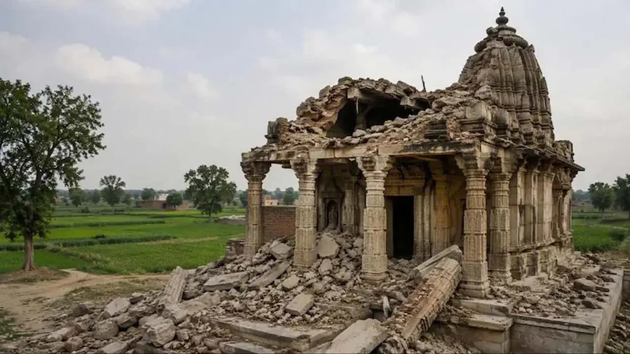 Pakistan Temple Destruction: Over 100 years old has been demolished to build a madrasa near Lahore