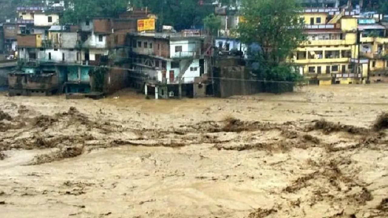 Weather Update: very heavy rain flash flood  in uttarakhand flood  situation in Uttarpradesh know Jharkhand  Situation 