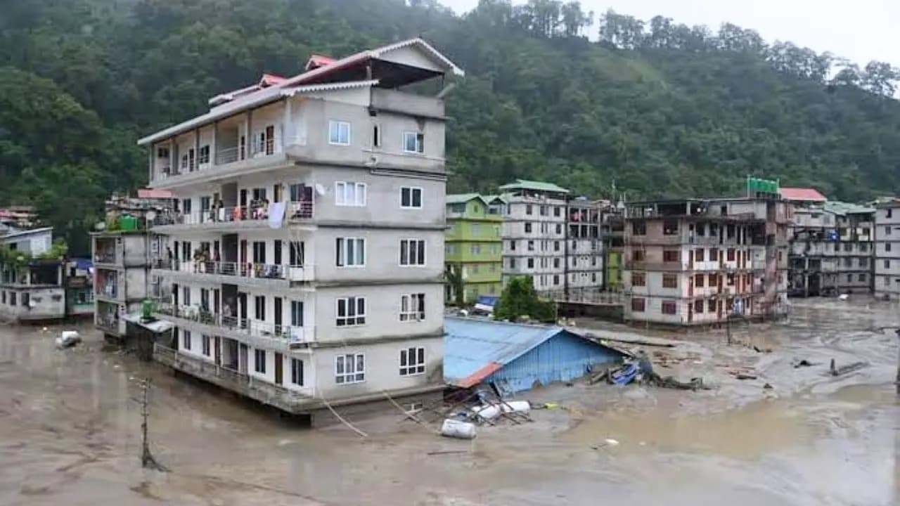 Sikkim Glacial Lake Flood Alert: Risk of glacial lake outburst floods in Sikkim too What innovative plan will be used to reduce the water level