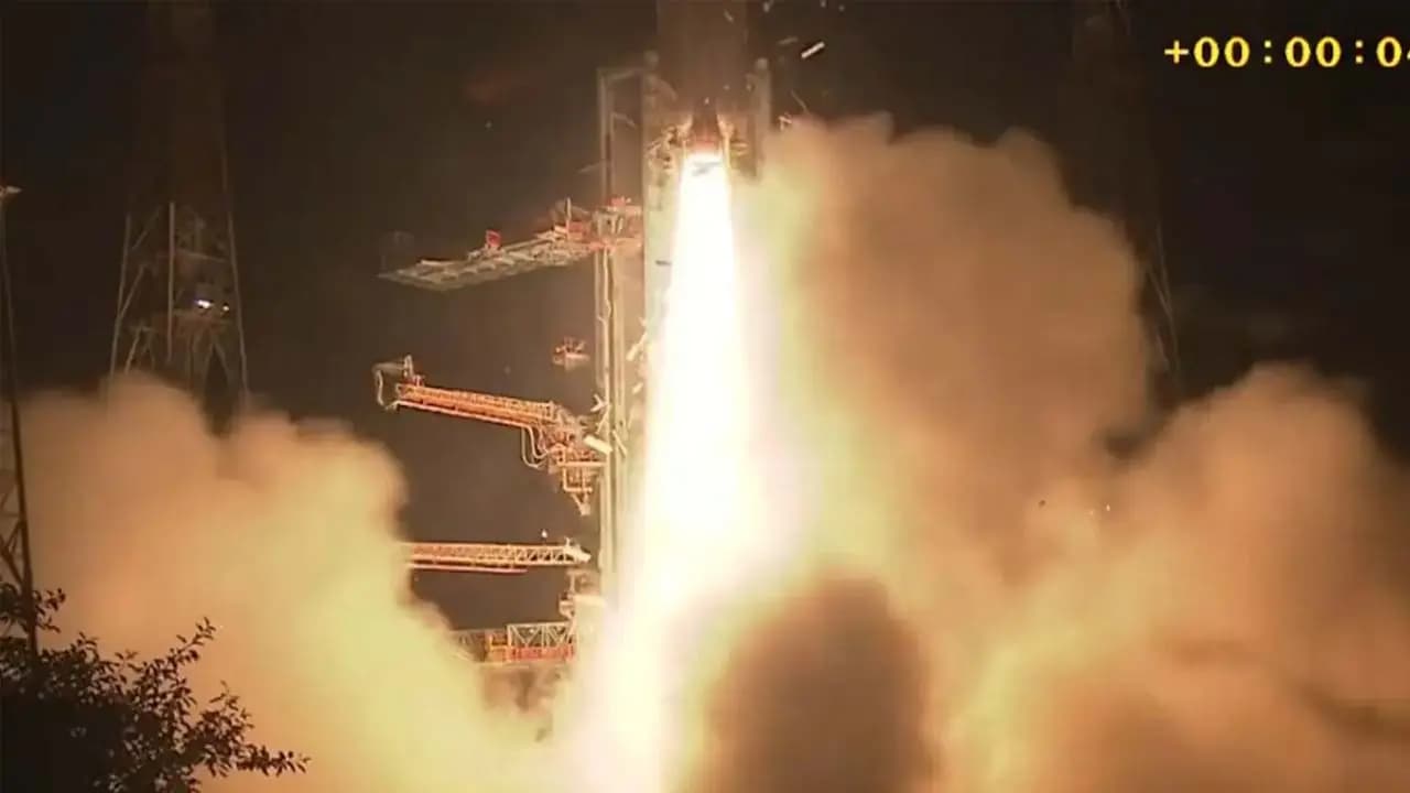  Indias Space Power Boosted: ISRO Successfully Launches GSLV F17 Rocket 