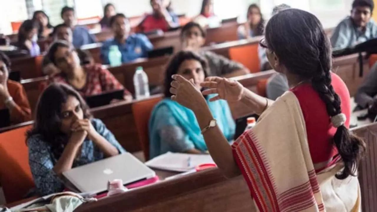 WB Online Teacher Transfer: WB Higher Education Department introduces online portal for transfer of govt college teachers 