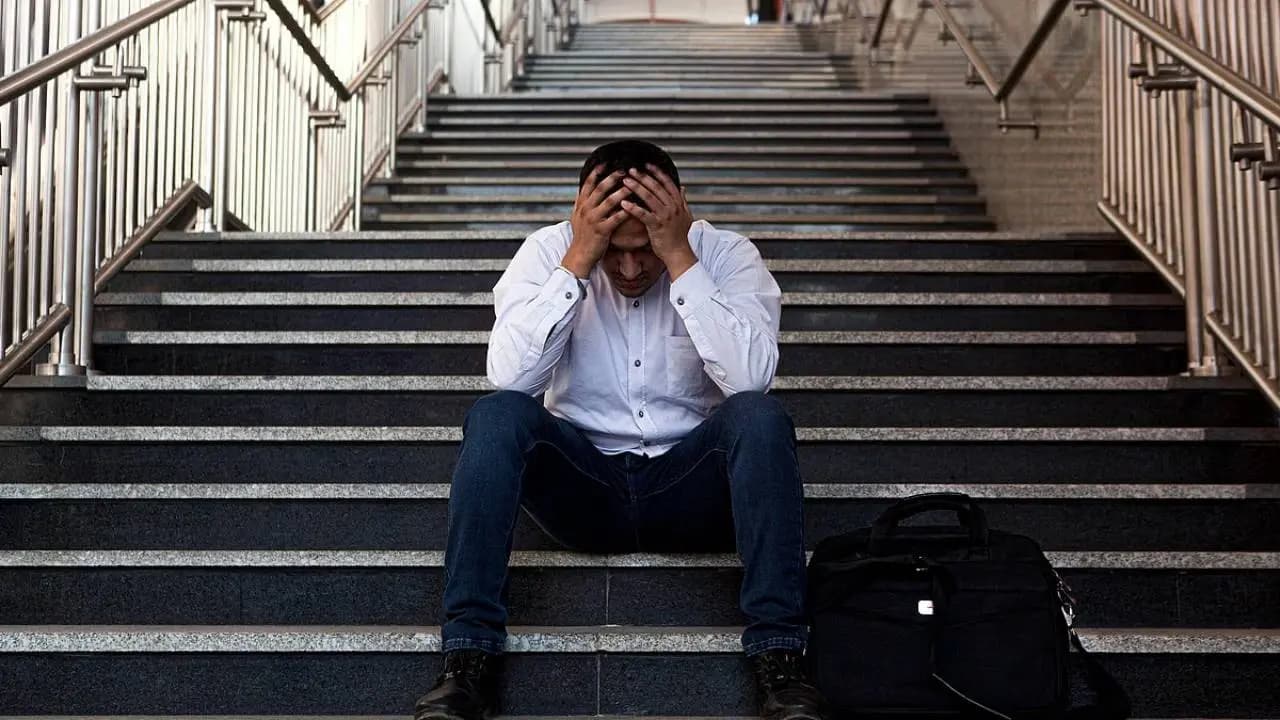 Shortness of Breath While Climbing Stairs Key Health Causes and Warning Signs