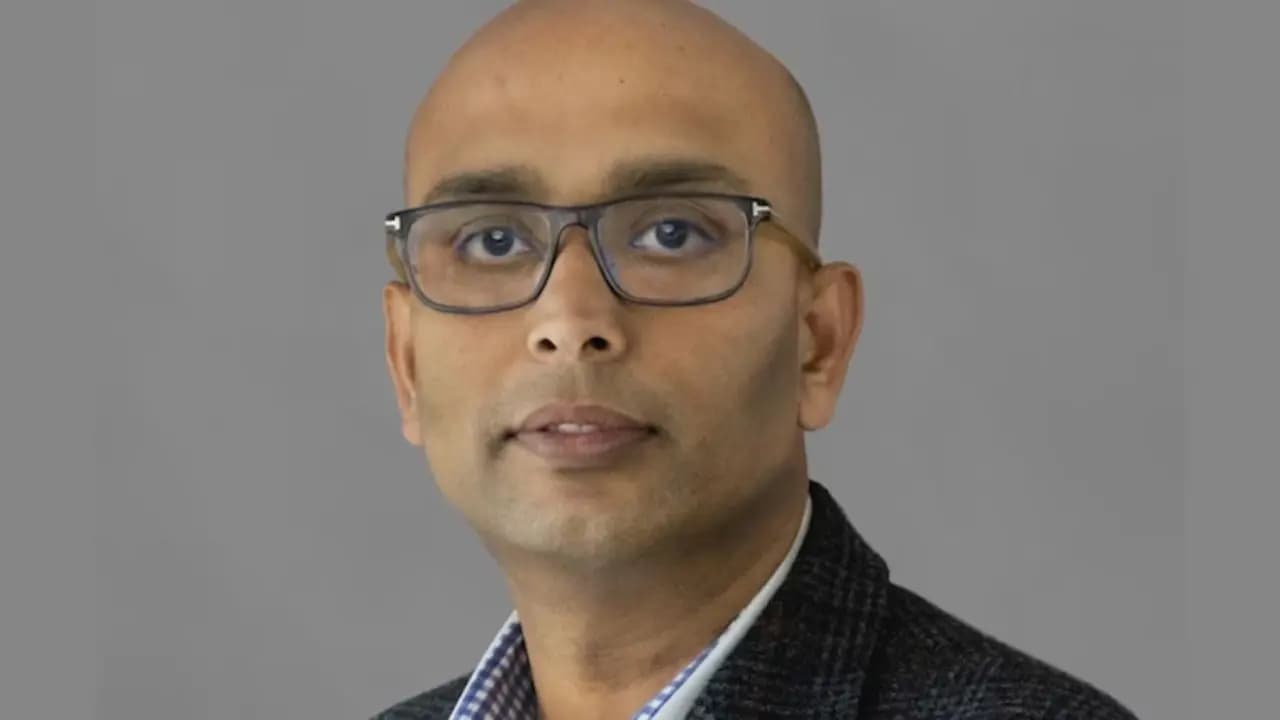 Jadavpur University alumnus Shankh Mitra became one of the Worlds highest paid CEOs