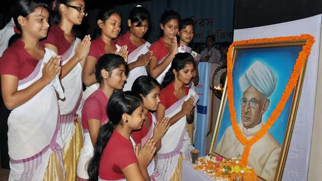Teachers Day 2026: Narendra Modi Suvednu Adhikari and Draupadi Murmu sent special message