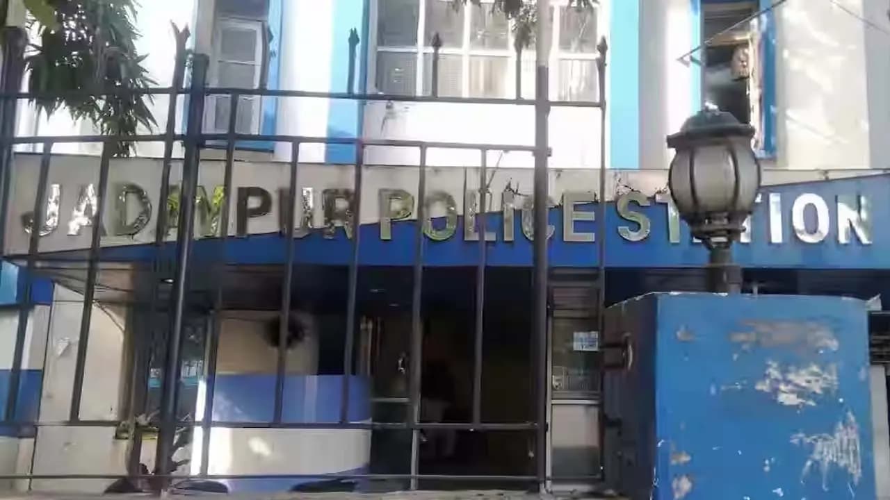 Unveiling The Crime: SIM sold for cybercrime three arrested in Jadavpur 
