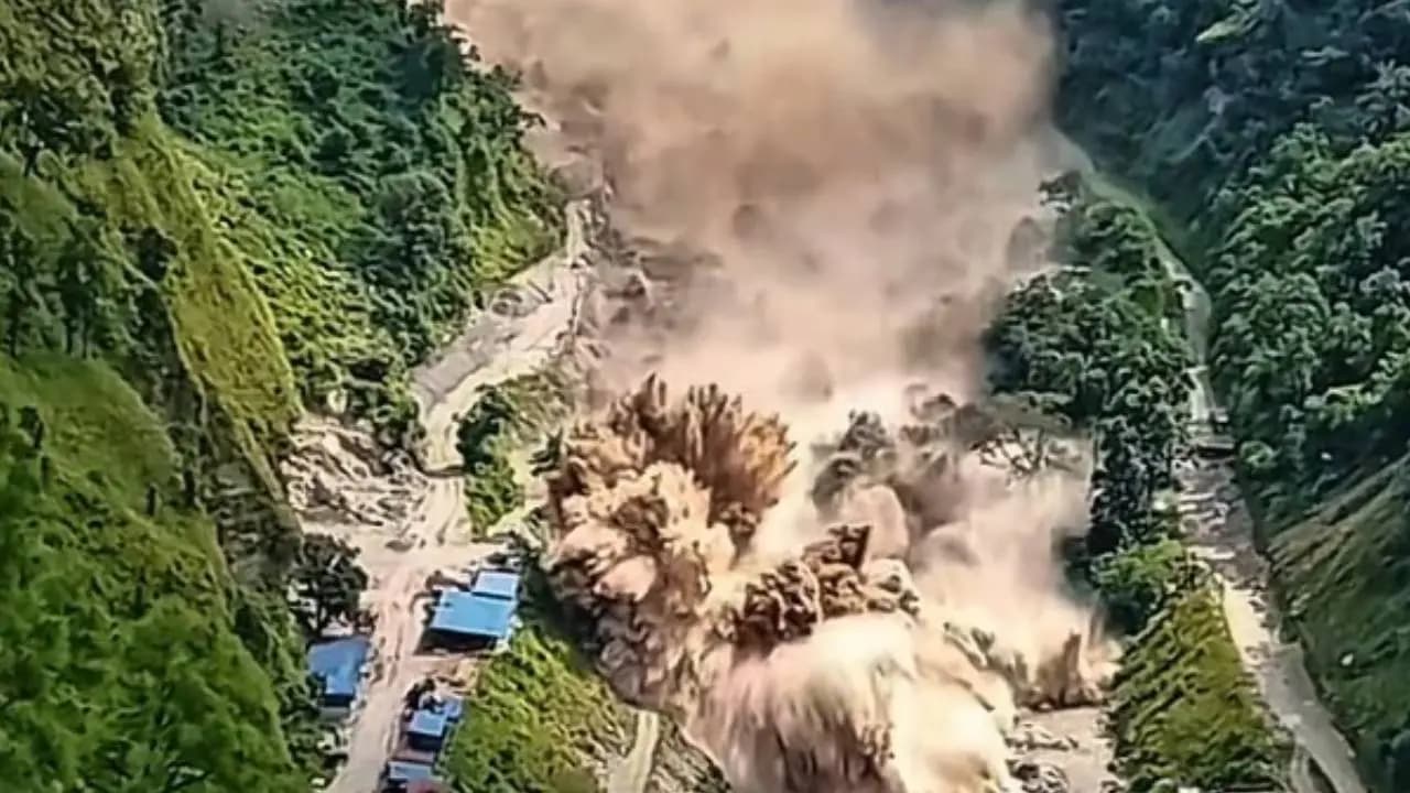 How did the floods from Nepal reach Tibet instant answer lies in this very river