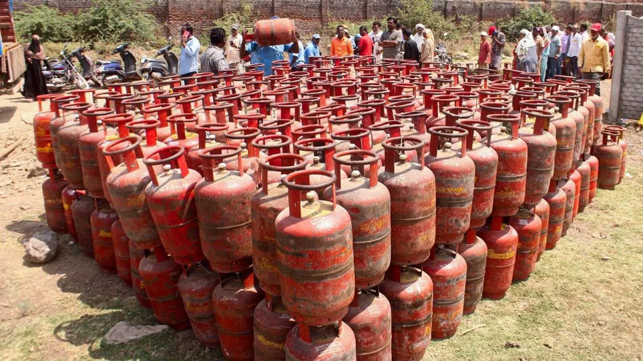 LPG Booking Rules: Same 25-Day Wait for All Centre removes rural-urban gap in LPG refill bookings