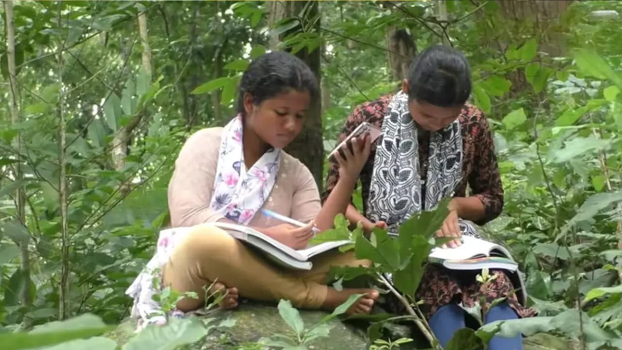 Odisha sisters climbed hilltops to study, Succeed NEET 2026 together without coaching 