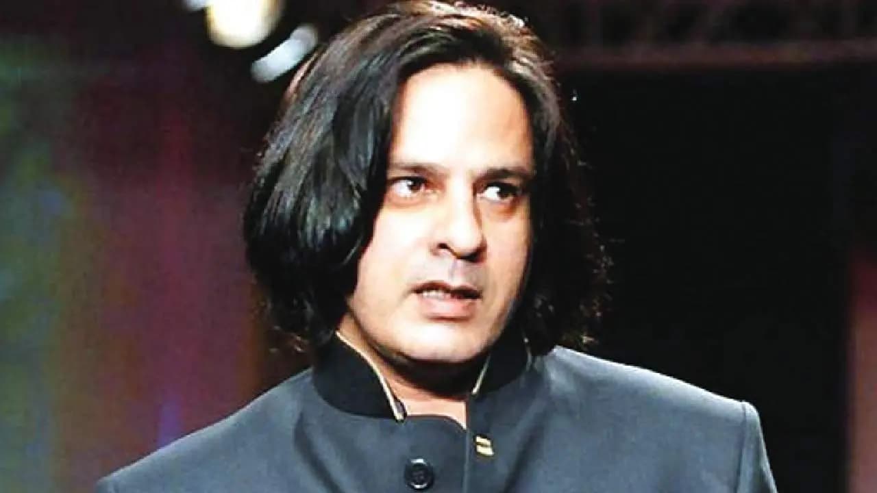 Rahul Roy says he dance at weddings for money and struggling financially 