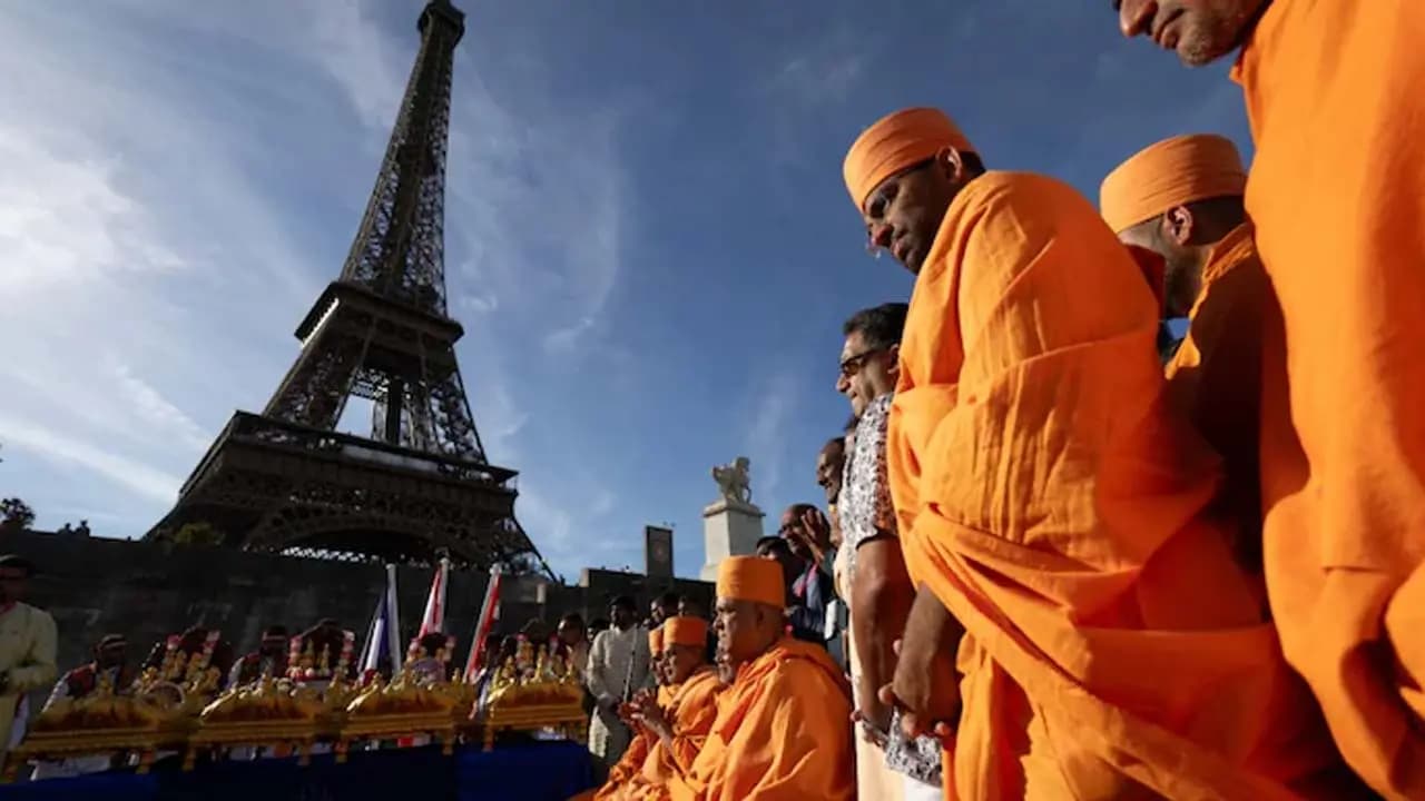 Eiffel Tower closed following allegations of misogyny against a Hindu group