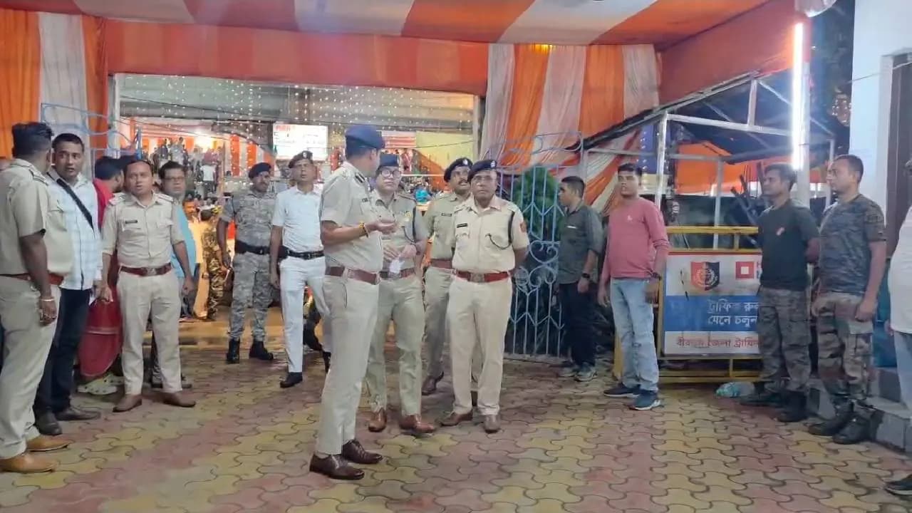 Birbhum Police in Tarapith 
