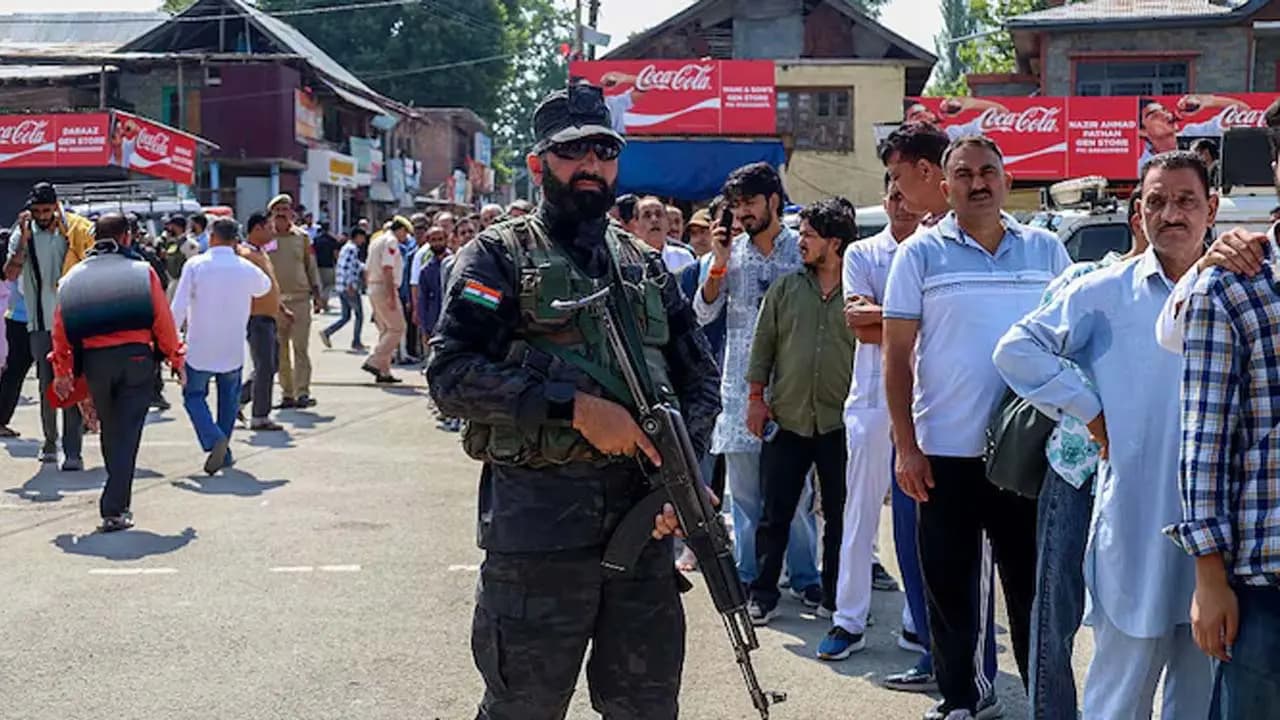 Threats To Kashmiri Pandits: Quit your jobs or die Lashkar issues a chilling ultimatum to 7000 Kashmiri Pandits using a new tactic Is that spine-chilling terror returning to valley