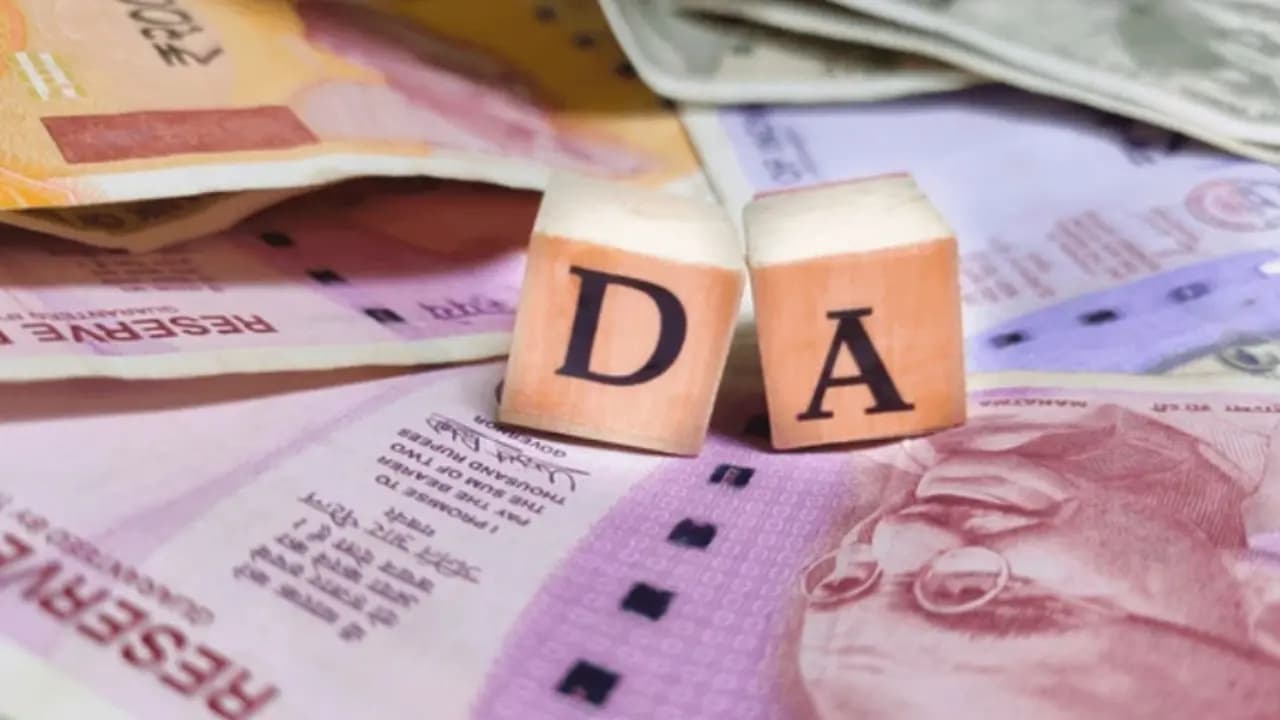 DA Protest: Punjab government workers started pen down protest over due dearness allowance