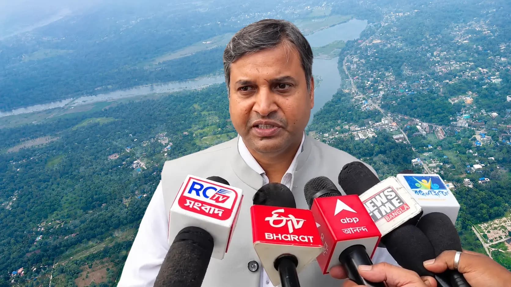 Malda Flood: Senior officials review Malda flood situation from air, disaster secretary Rajesh Sinha says relief will take time 